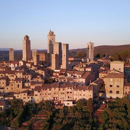 Castello Di Fulignano Ildebrando Superior Apartment سان جيمينيانو المظهر الخارجي الصورة