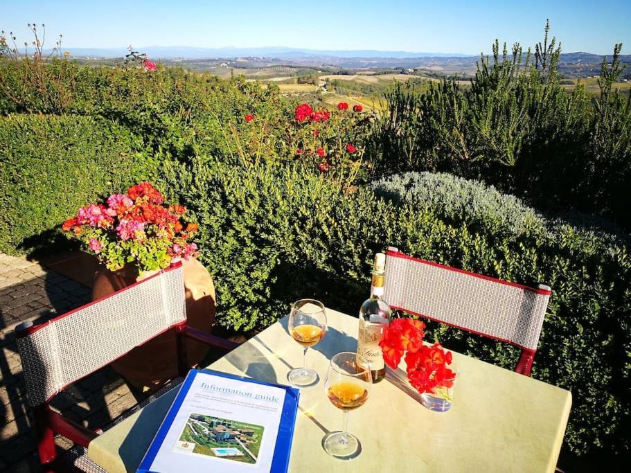 Castello Di Fulignano Ildebrando Superior Apartment سان جيمينيانو المظهر الخارجي الصورة